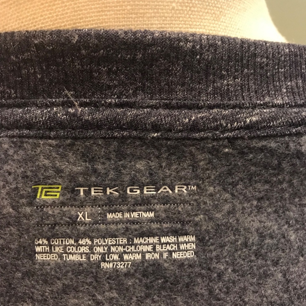 Sweatshirt - Picture 4 of 4